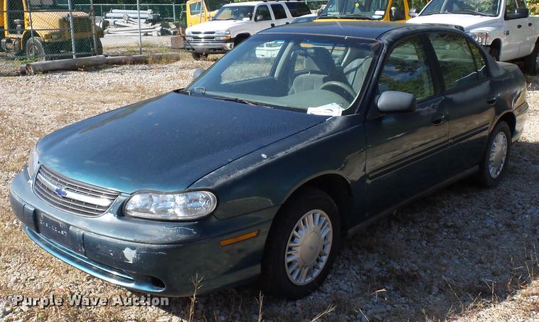 image for item L4360 2002 Chevrolet Malibu