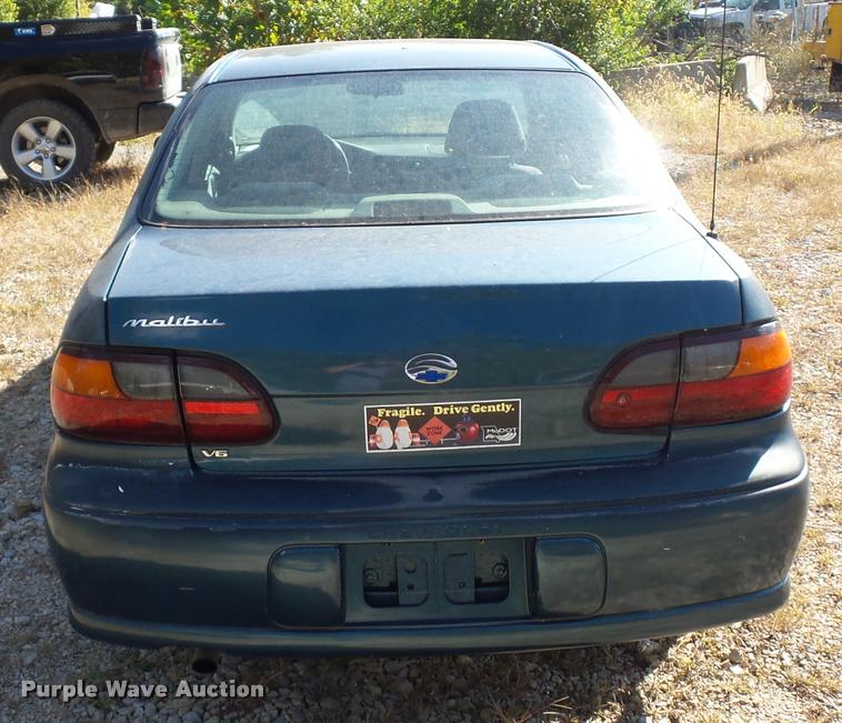 image for item L4360 2002 Chevrolet Malibu