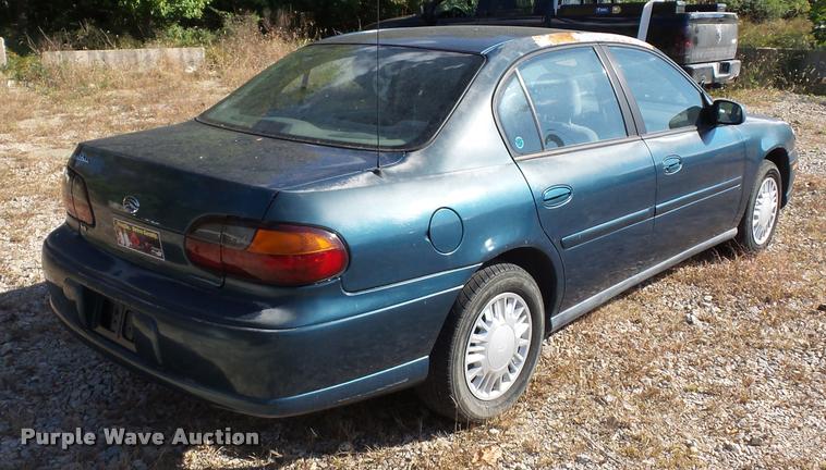 image for item L4360 2002 Chevrolet Malibu