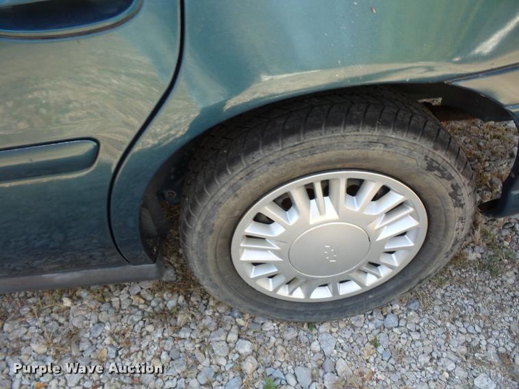 image for item L4360 2002 Chevrolet Malibu