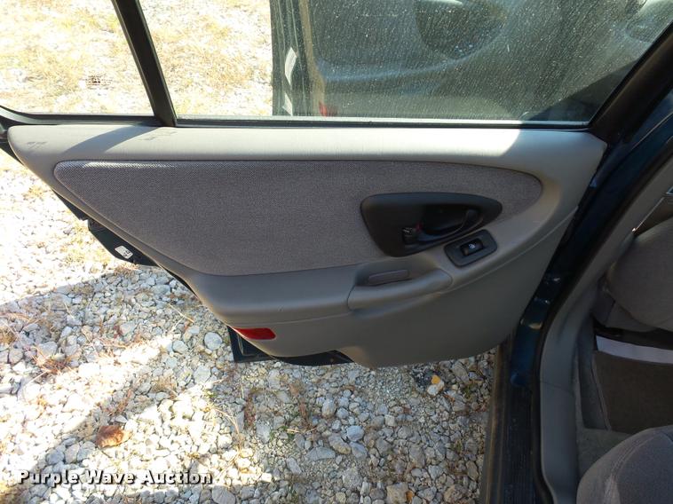 image for item L4360 2002 Chevrolet Malibu