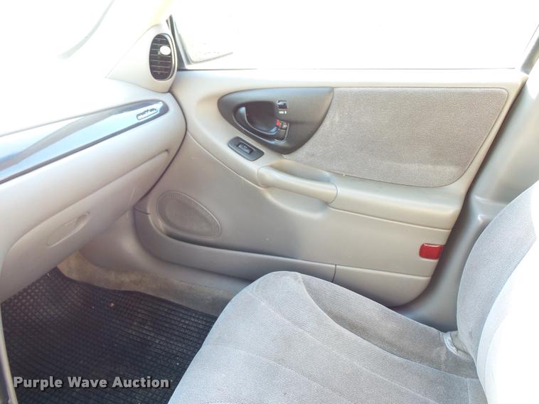 image for item L4360 2002 Chevrolet Malibu