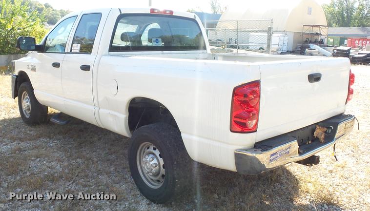 image for item L4361 2007 Dodge Ram 2500 Quad Cab pickup truck