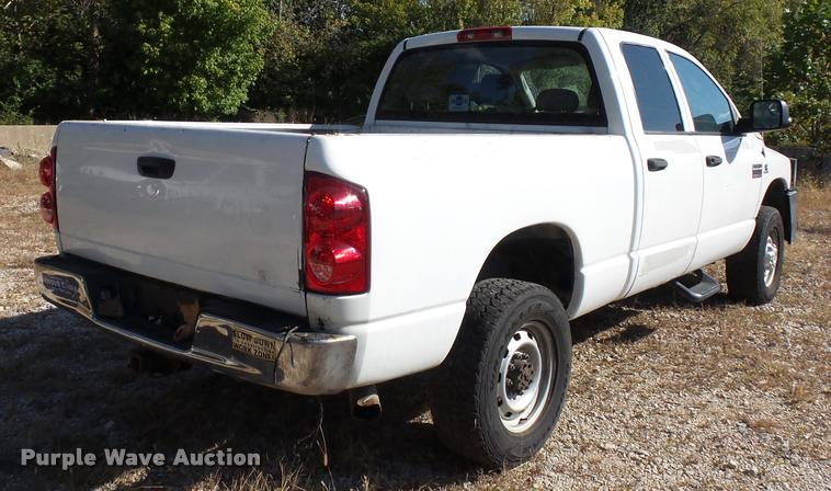 image for item L4361 2007 Dodge Ram 2500 Quad Cab pickup truck