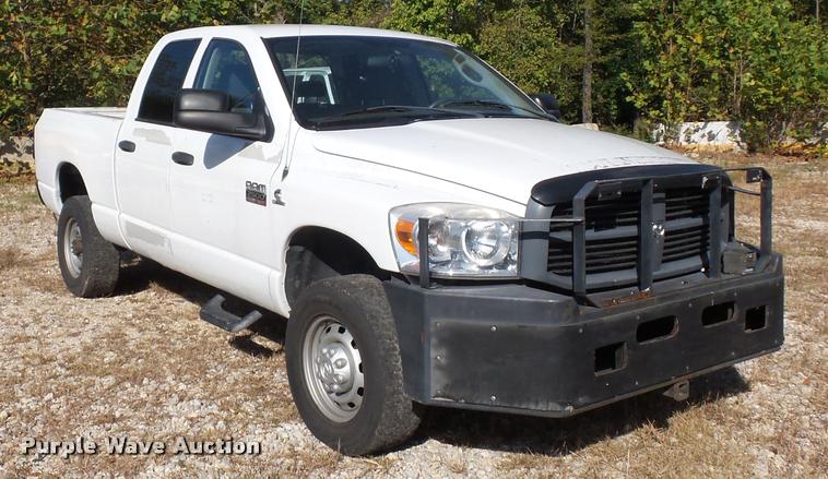 image for item L4361 2007 Dodge Ram 2500 Quad Cab pickup truck