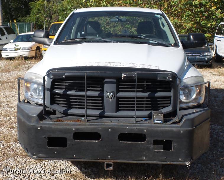 image for item L4361 2007 Dodge Ram 2500 Quad Cab pickup truck