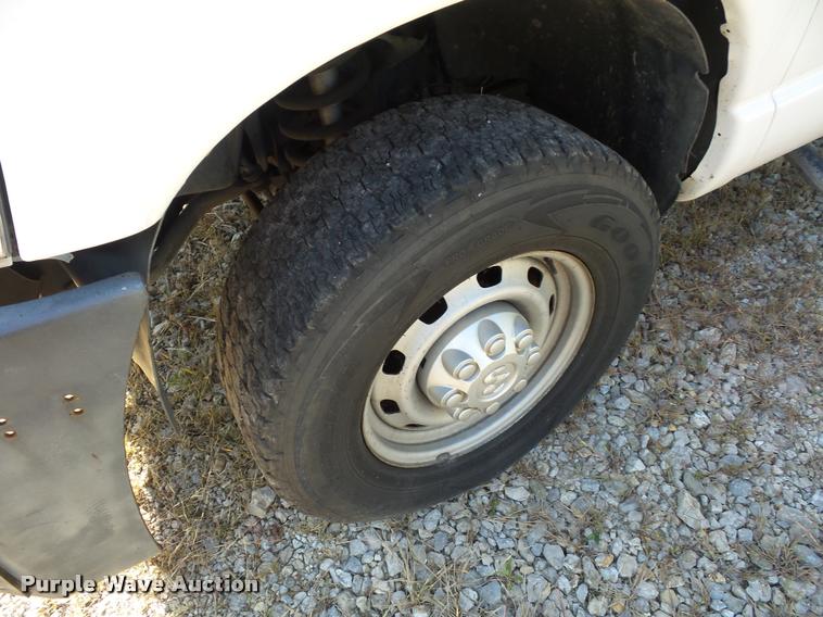 image for item L4361 2007 Dodge Ram 2500 Quad Cab pickup truck