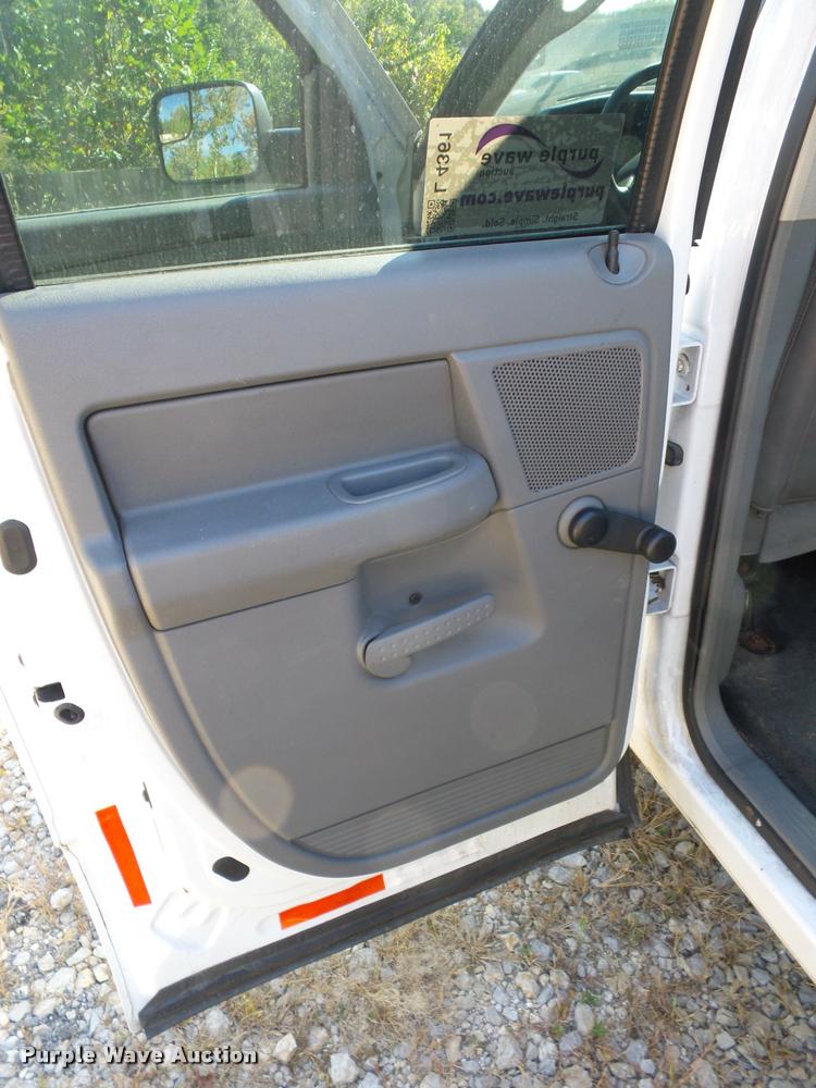 image for item L4361 2007 Dodge Ram 2500 Quad Cab pickup truck