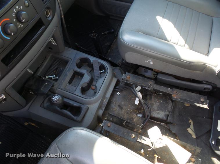 image for item L4361 2007 Dodge Ram 2500 Quad Cab pickup truck