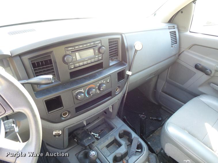image for item L4361 2007 Dodge Ram 2500 Quad Cab pickup truck