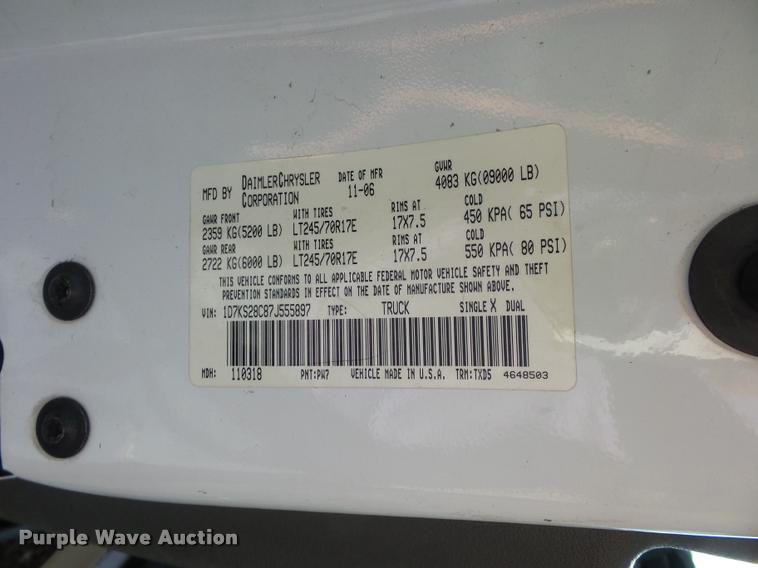 image for item L4361 2007 Dodge Ram 2500 Quad Cab pickup truck