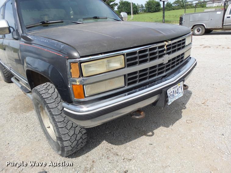 image for item L4415 1991 Chevrolet 2500 Ext. Cab pickup truck