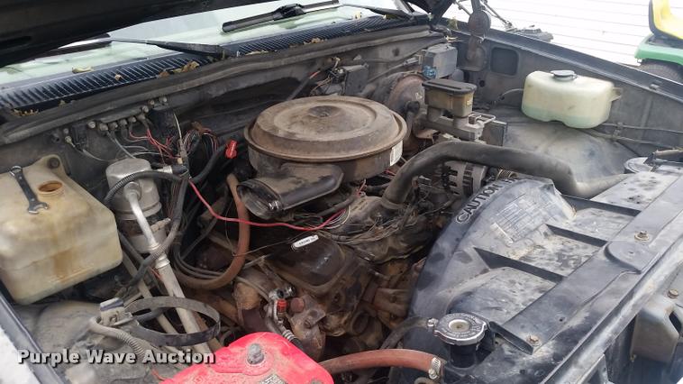 image for item L4415 1991 Chevrolet 2500 Ext. Cab pickup truck