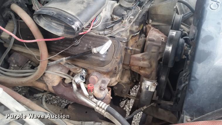 image for item L4415 1991 Chevrolet 2500 Ext. Cab pickup truck