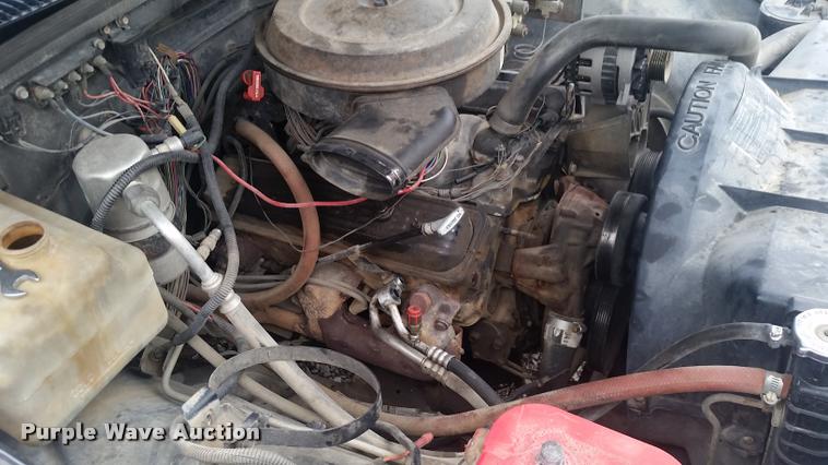 image for item L4415 1991 Chevrolet 2500 Ext. Cab pickup truck