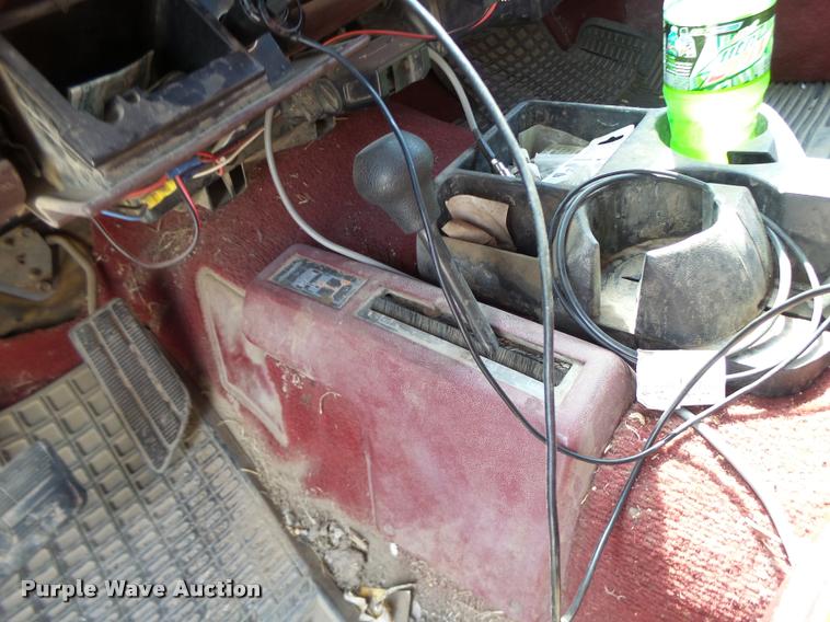 image for item L4415 1991 Chevrolet 2500 Ext. Cab pickup truck