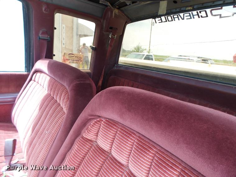 image for item L4415 1991 Chevrolet 2500 Ext. Cab pickup truck