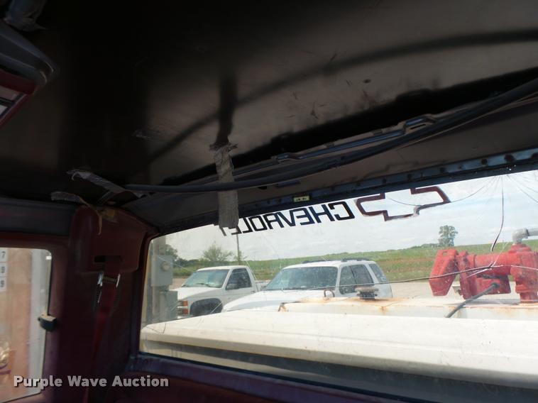 image for item L4415 1991 Chevrolet 2500 Ext. Cab pickup truck