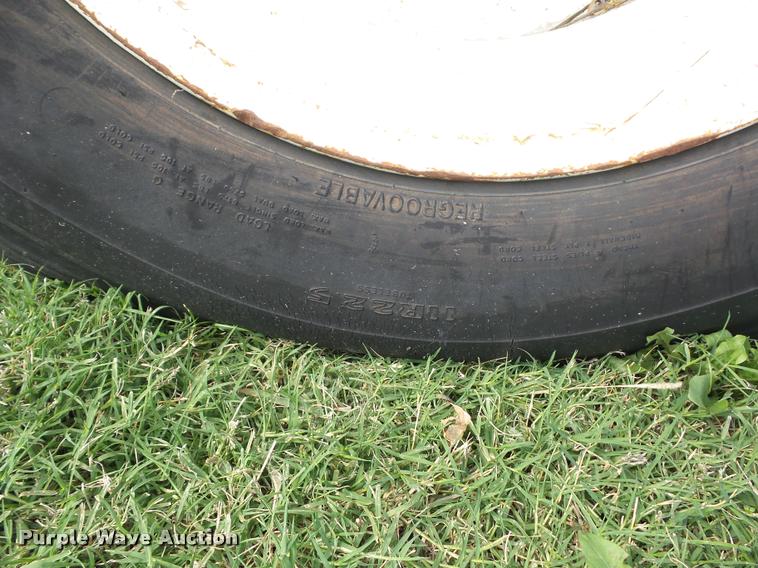 image for item L4417 1987 International S2300 dump truck