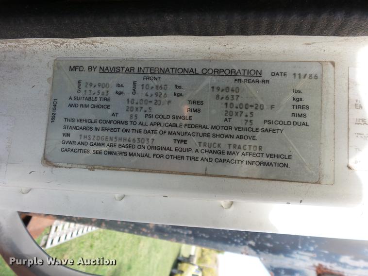 image for item L4417 1987 International S2300 dump truck