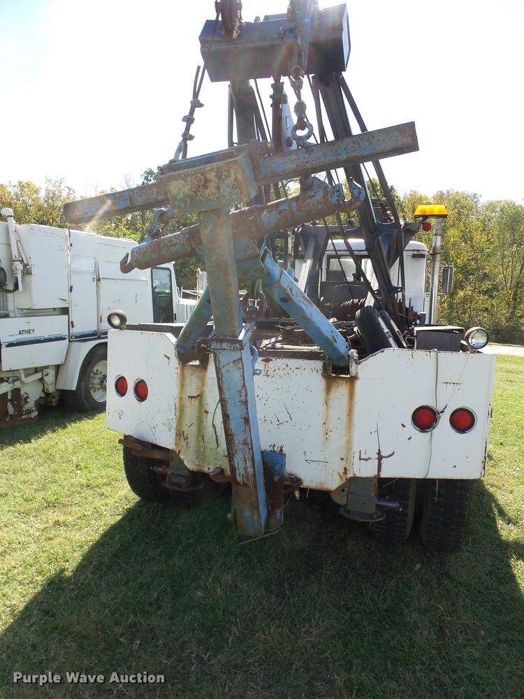 image for item L4420 1965 Autocar tow truck