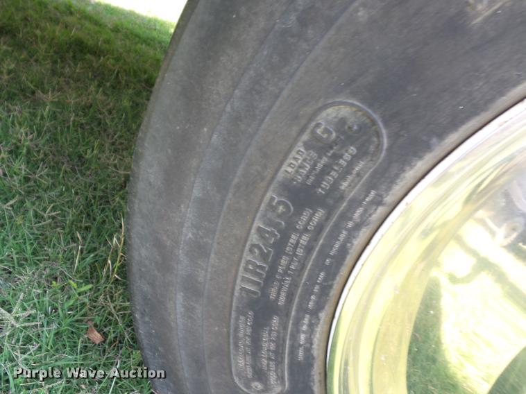 image for item L4420 1965 Autocar tow truck