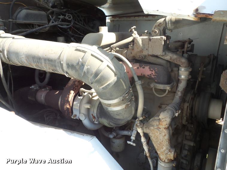 image for item L4420 1965 Autocar tow truck