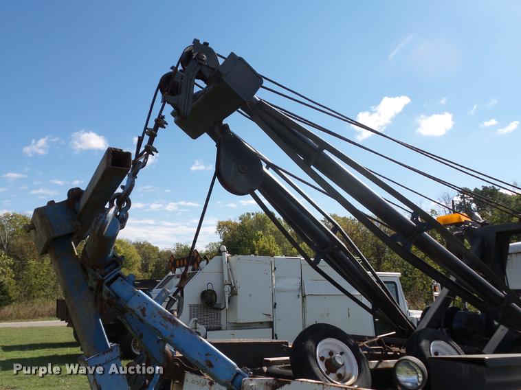 image for item L4420 1965 Autocar tow truck