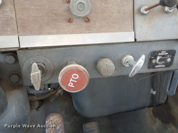 image for item L4420 1965 Autocar tow truck