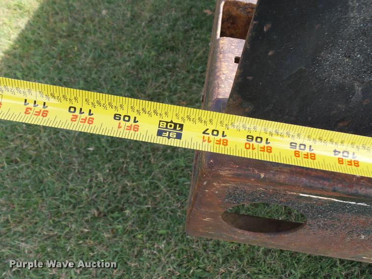 image for item L4421 1986 Ford F350 flatbed pickup truck