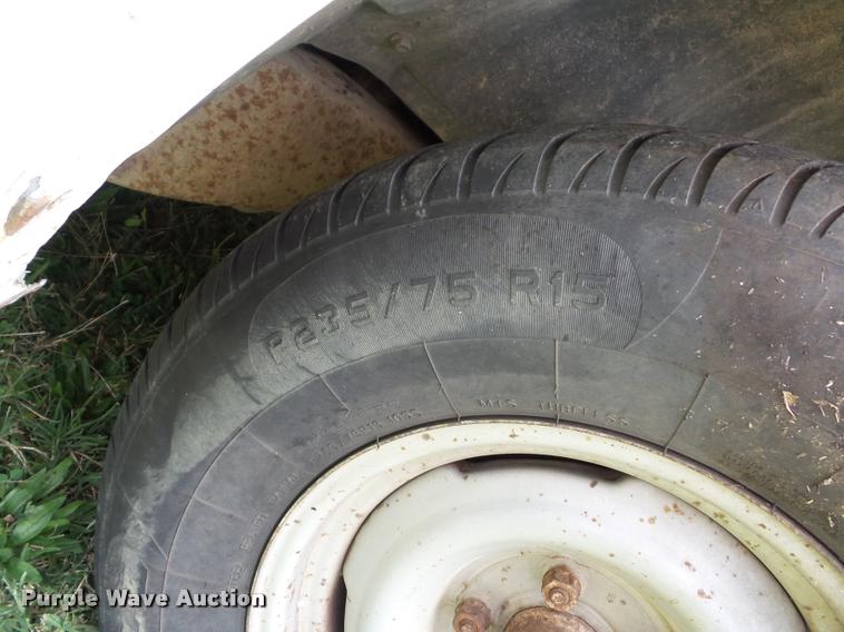 image for item L4422 1989 GMC Sierra 1500 pickup truck