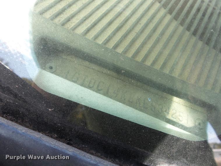 image for item L4422 1989 GMC Sierra 1500 pickup truck