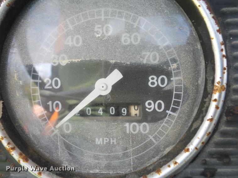 image for item L4424 1974 Ford F600 truck with tree spade