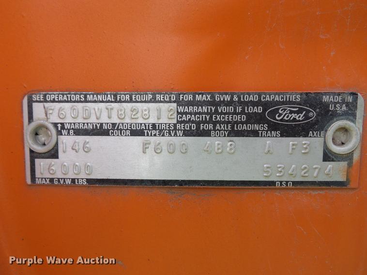 image for item L4424 1974 Ford F600 truck with tree spade