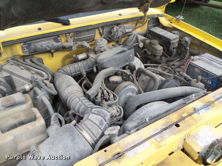 image for item L4425 1995 Ford Ranger flatbed pickup truck