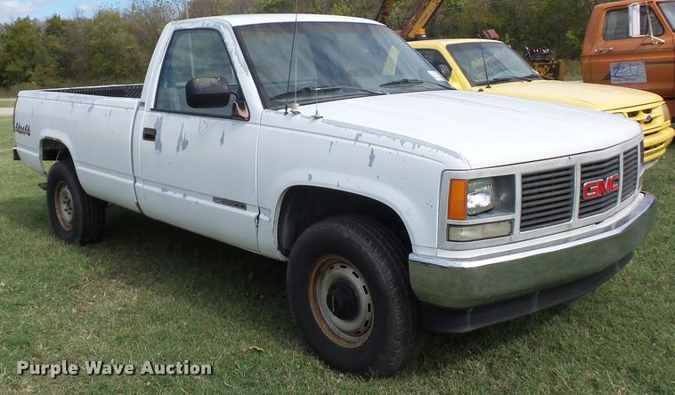 image for item L4426 1989 GMC 2500 pickup truck