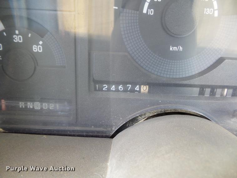 image for item L4426 1989 GMC 2500 pickup truck