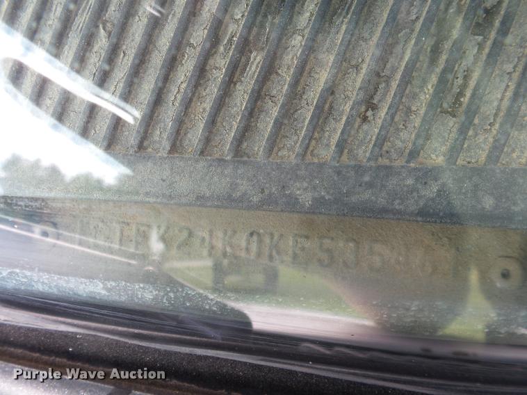 image for item L4426 1989 GMC 2500 pickup truck