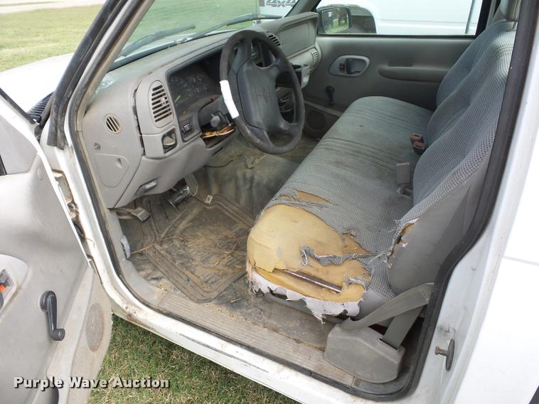 image for item L4427 1997 Chevrolet 1500 pickup truck