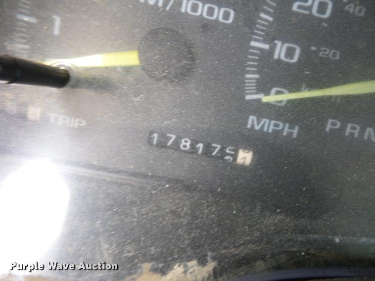 image for item L4427 1997 Chevrolet 1500 pickup truck