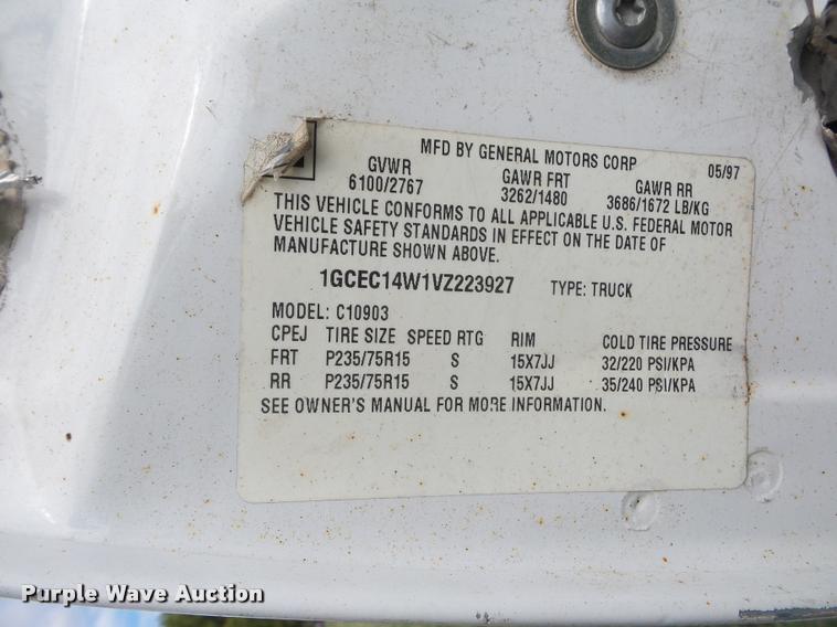 image for item L4427 1997 Chevrolet 1500 pickup truck