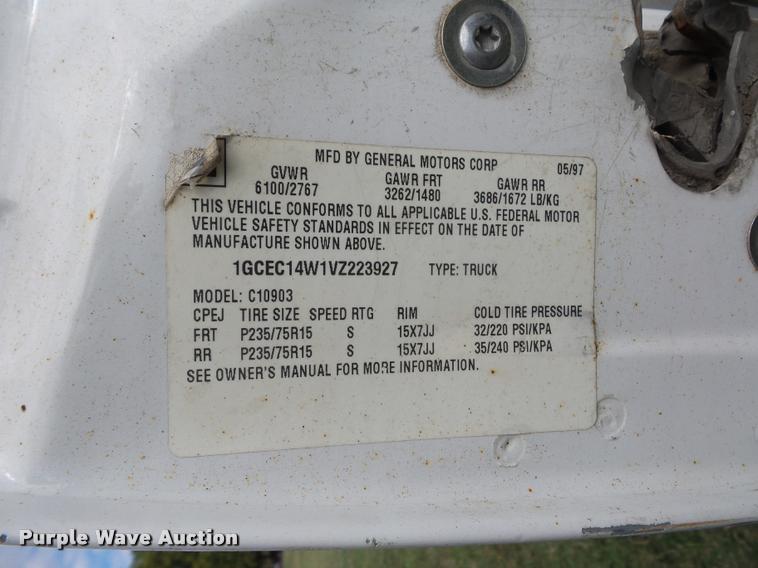 image for item L4427 1997 Chevrolet 1500 pickup truck