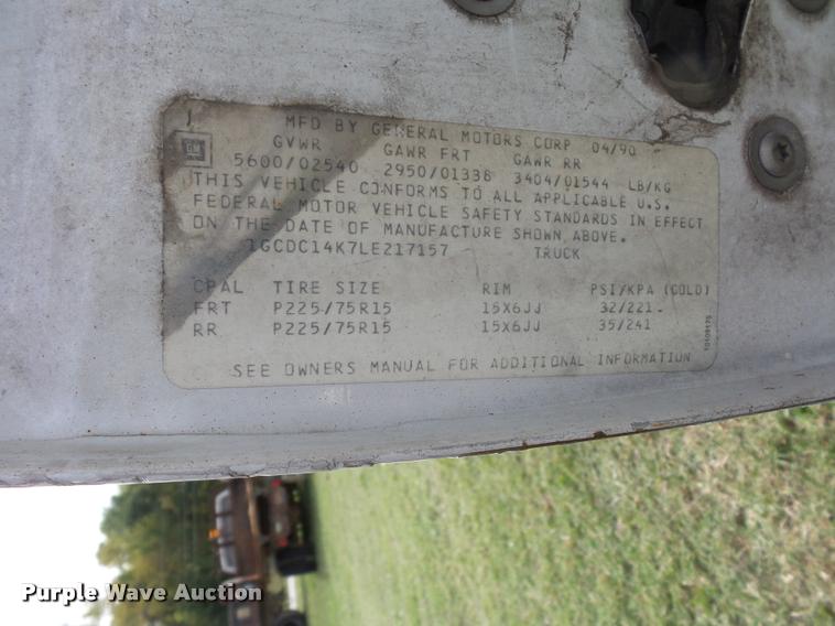 image for item L4428 1990 Chevrolet 1500 pickup truck