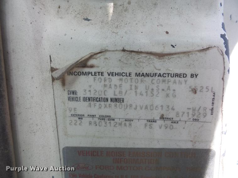 image for item L4429 1988 Ford L8000 dump truck