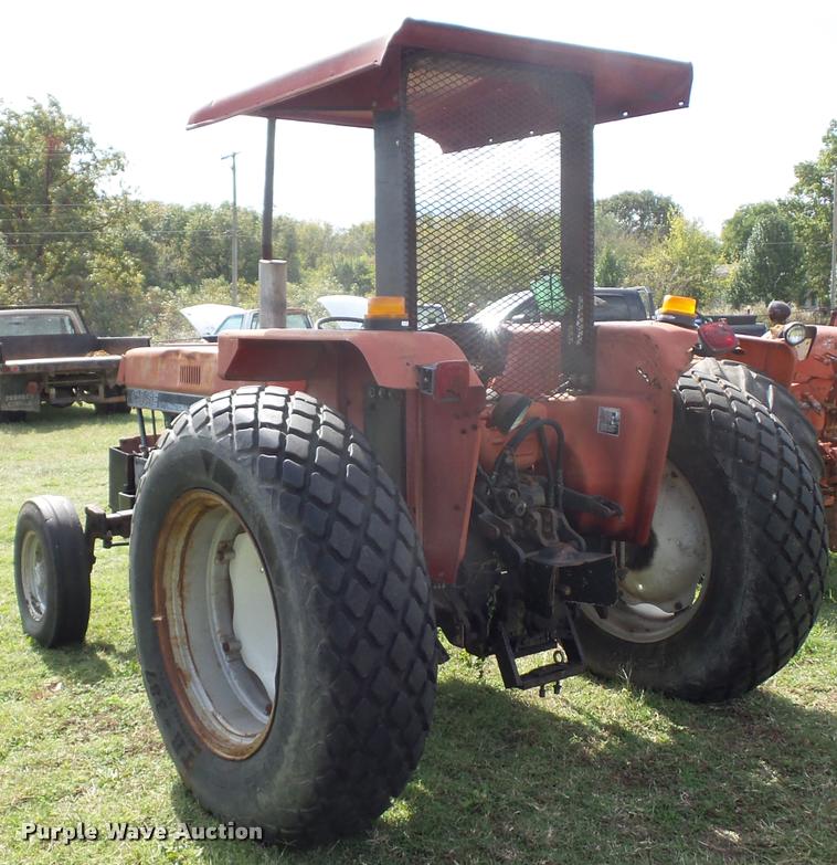 image for item L4430 1988 Case IH 685 tractor