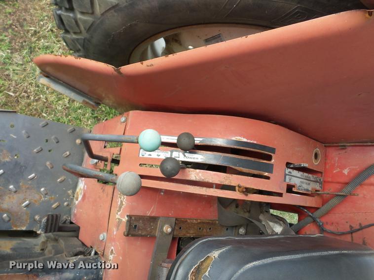 image for item L4430 1988 Case IH 685 tractor