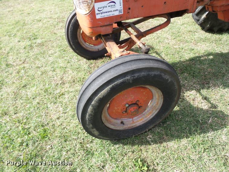 image for item L4431 Allis Chalmers D13 tractor