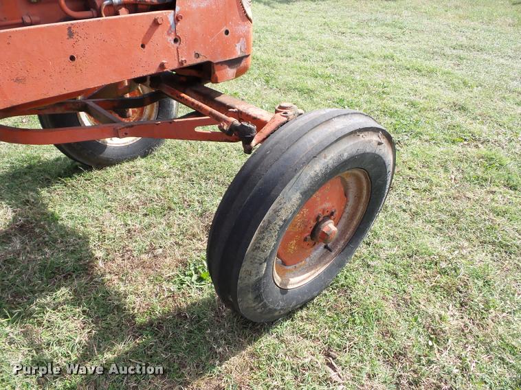 image for item L4431 Allis Chalmers D13 tractor