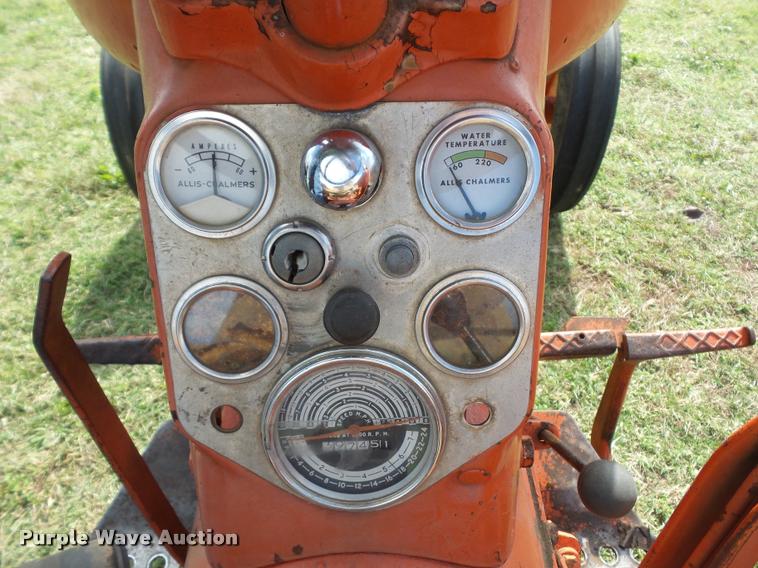 image for item L4431 Allis Chalmers D13 tractor