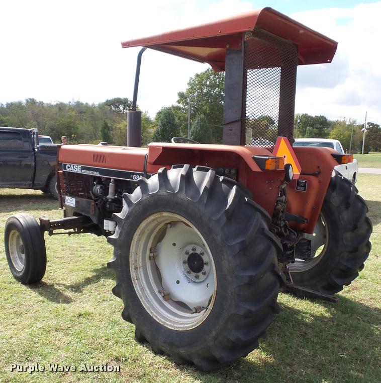 image for item L4432 1988 Case IH 685 tractor